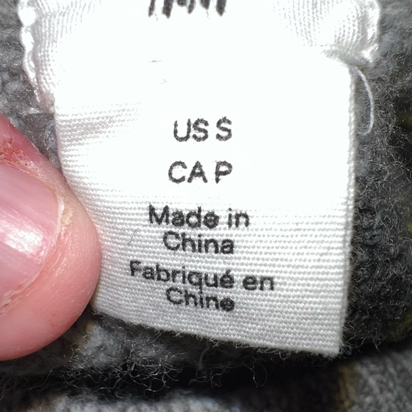 Pringle Of Scotland & H&M Sweater - Picture 6 of 9